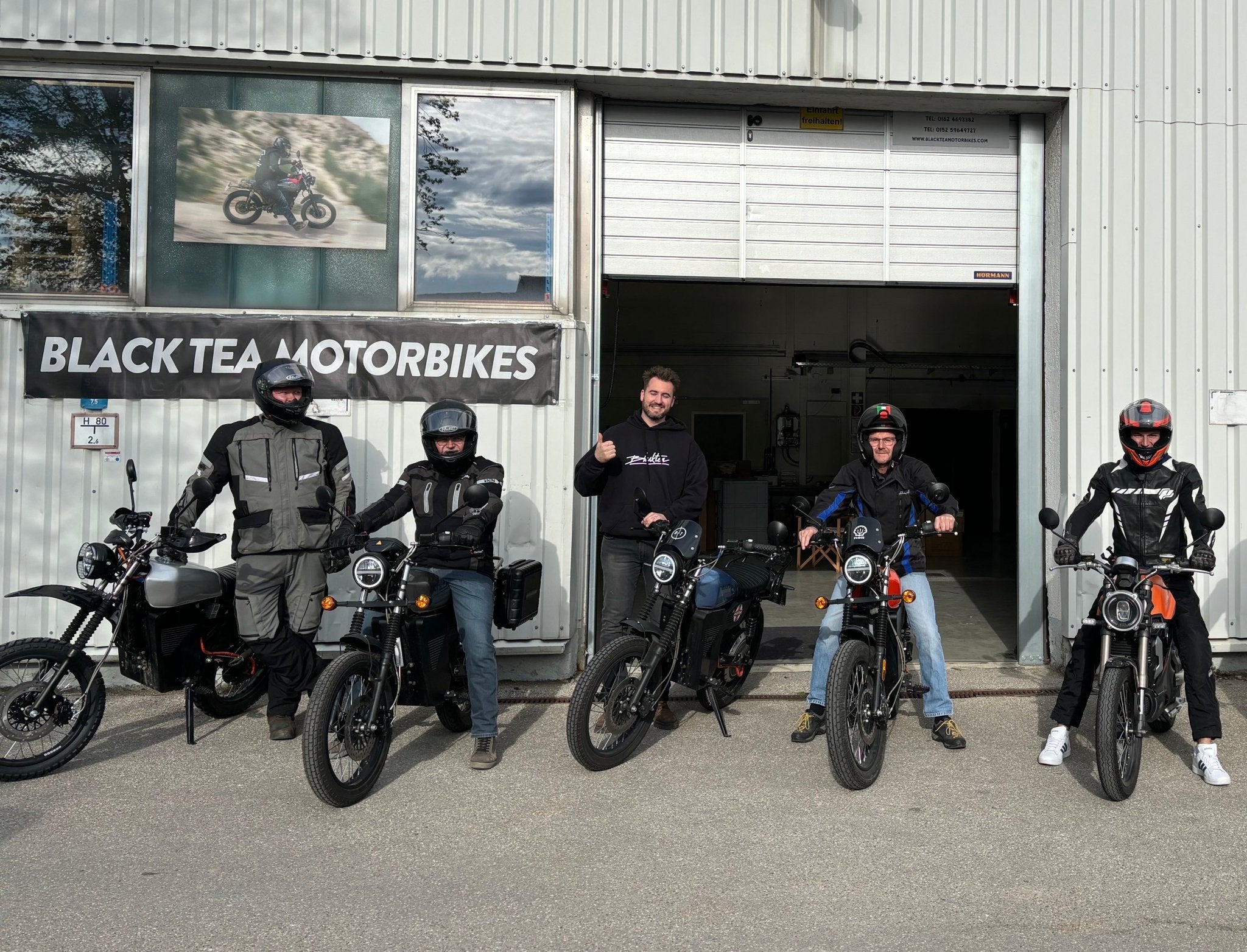 Probefahrt bei Black Tea Motorbikes - Black Tea Motorbikes - Elektromotorräder hergestellt in Deutschland